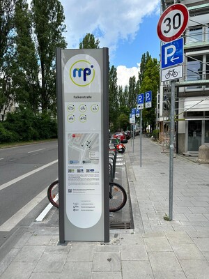 Vorschlag: Mobilitätspunkt Falkenstraße