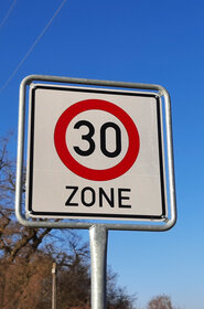 Verkehrsschild Tempo 30 Zone